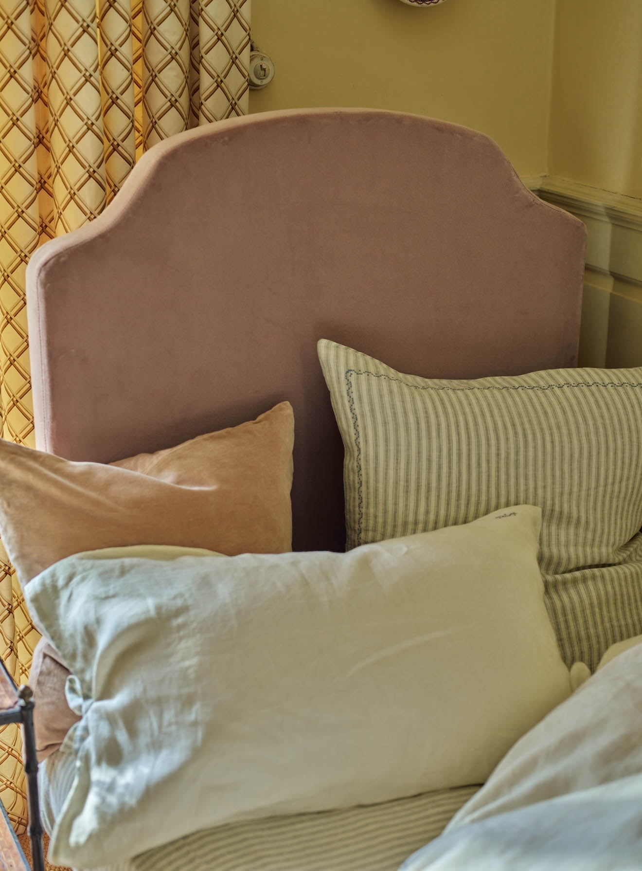 Lit Sloane, velours Clover