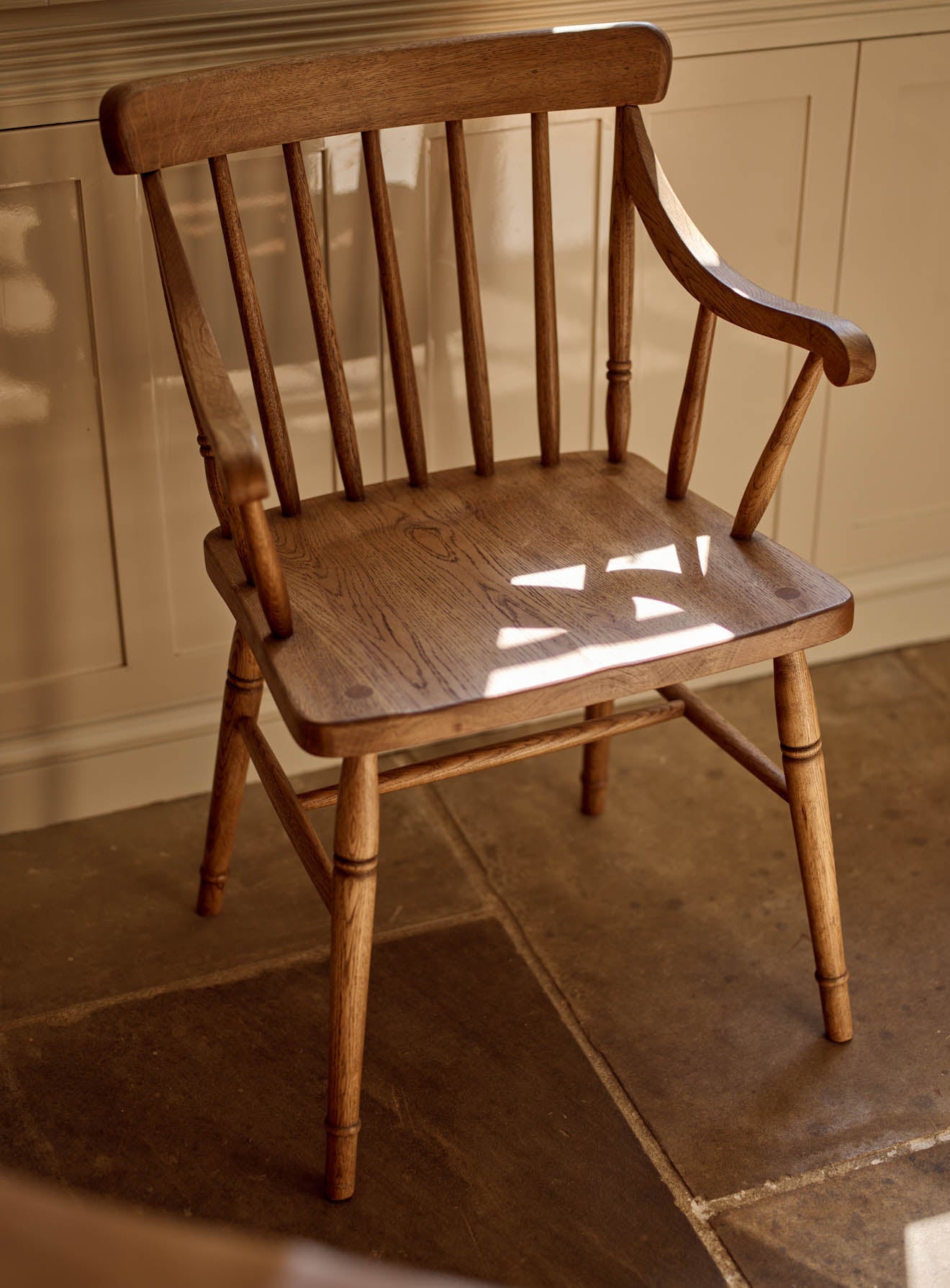 Chaise à découper en chêne Turner