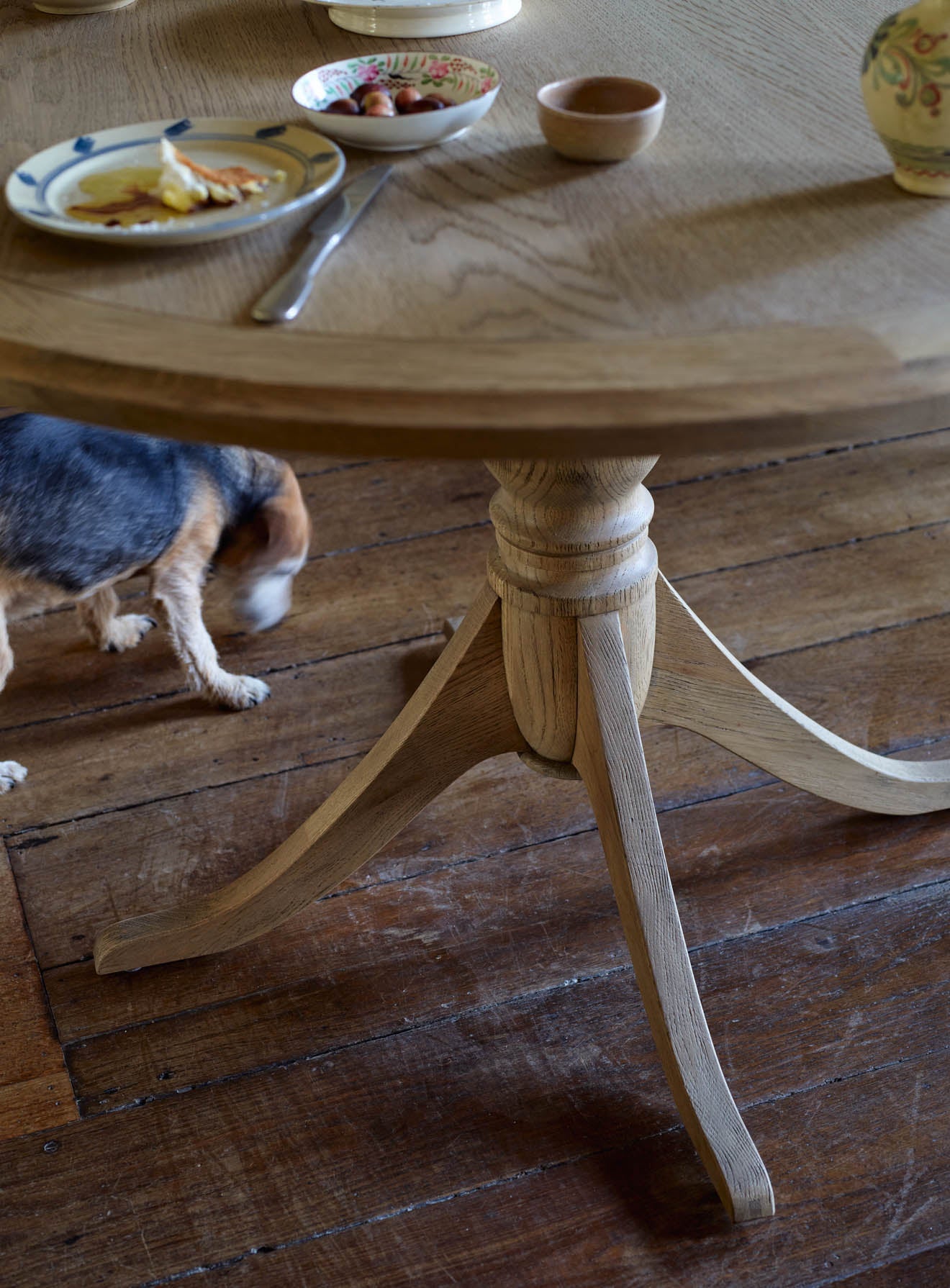 Table de salle à manger ronde en chêne Ellery