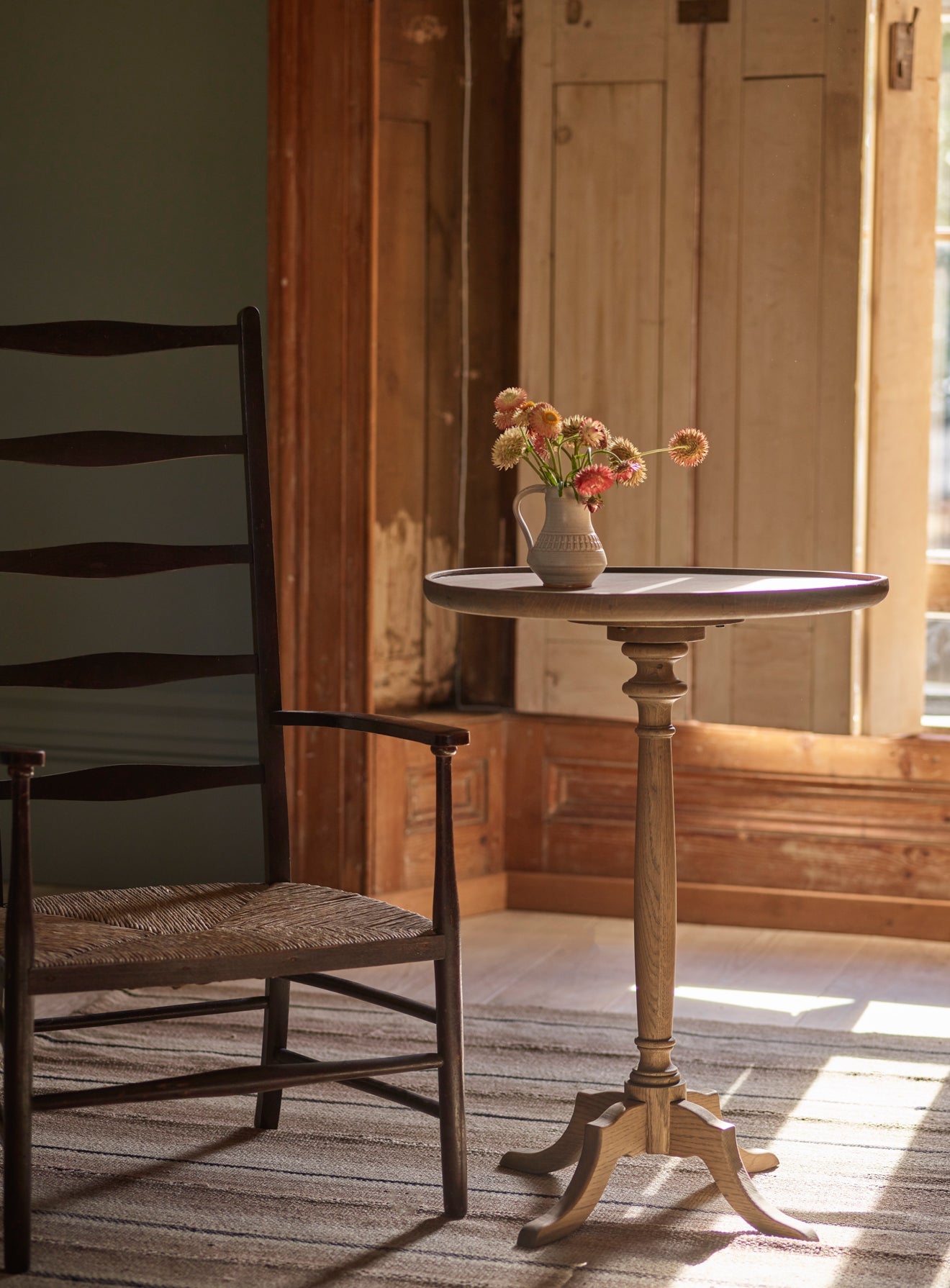 Table d'appoint en chêne Stanton