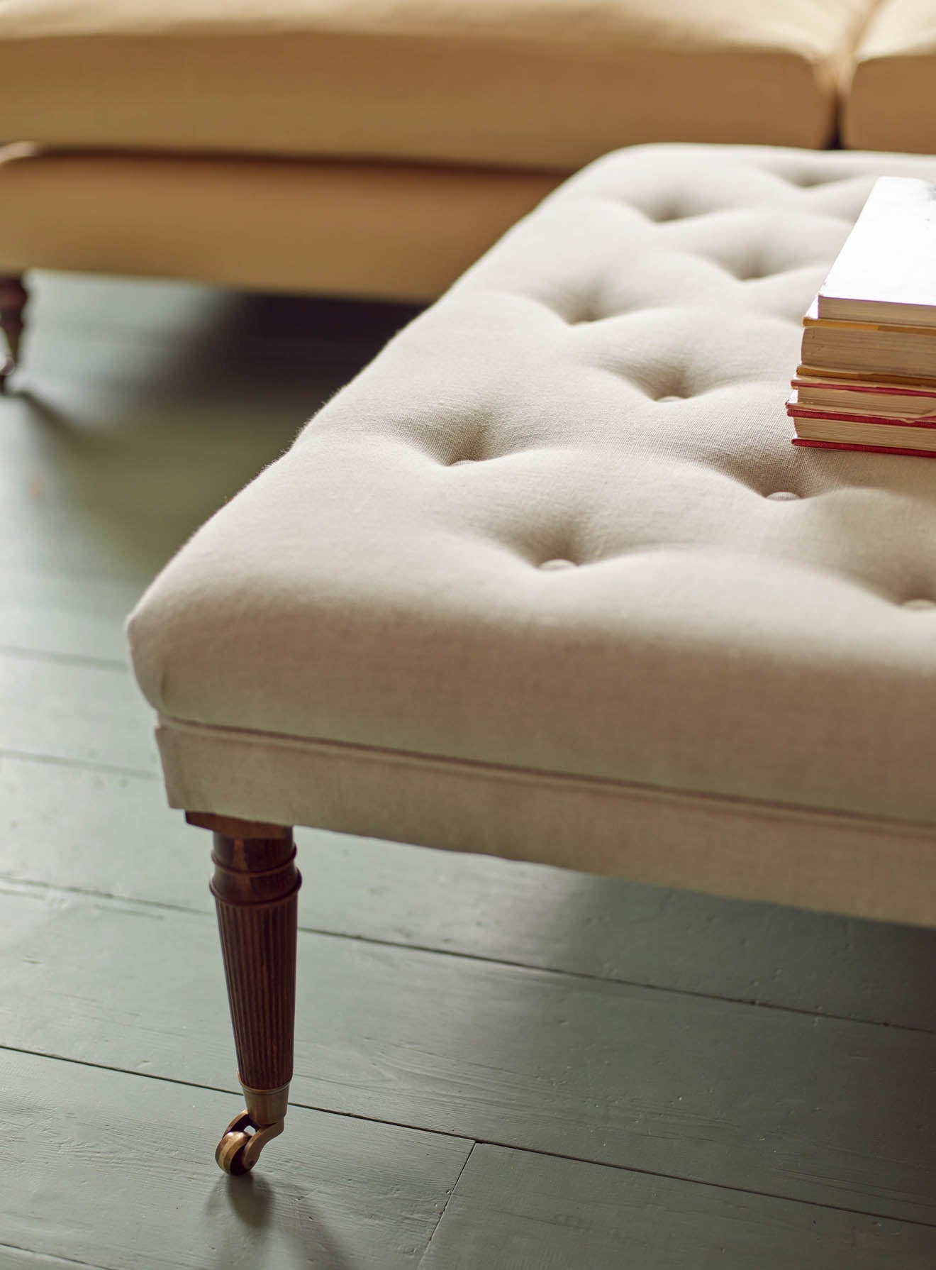 Tabouret Freyer, rectangulaire, lin écru