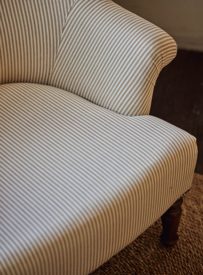 Fauteuil Clandon, rayures ocre héritage