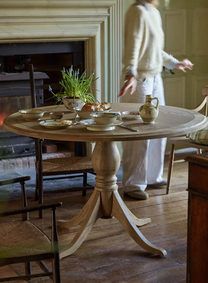 Table de salle à manger ronde en chêne Ellery