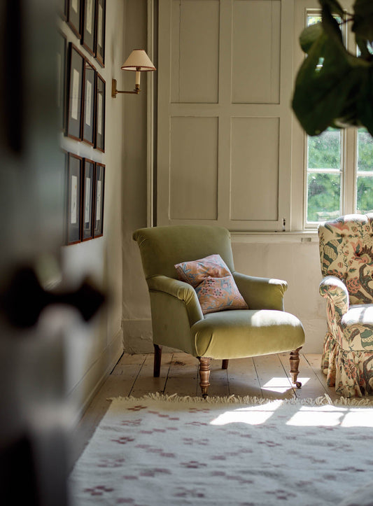 Fauteuil Finley, velours vert sauge