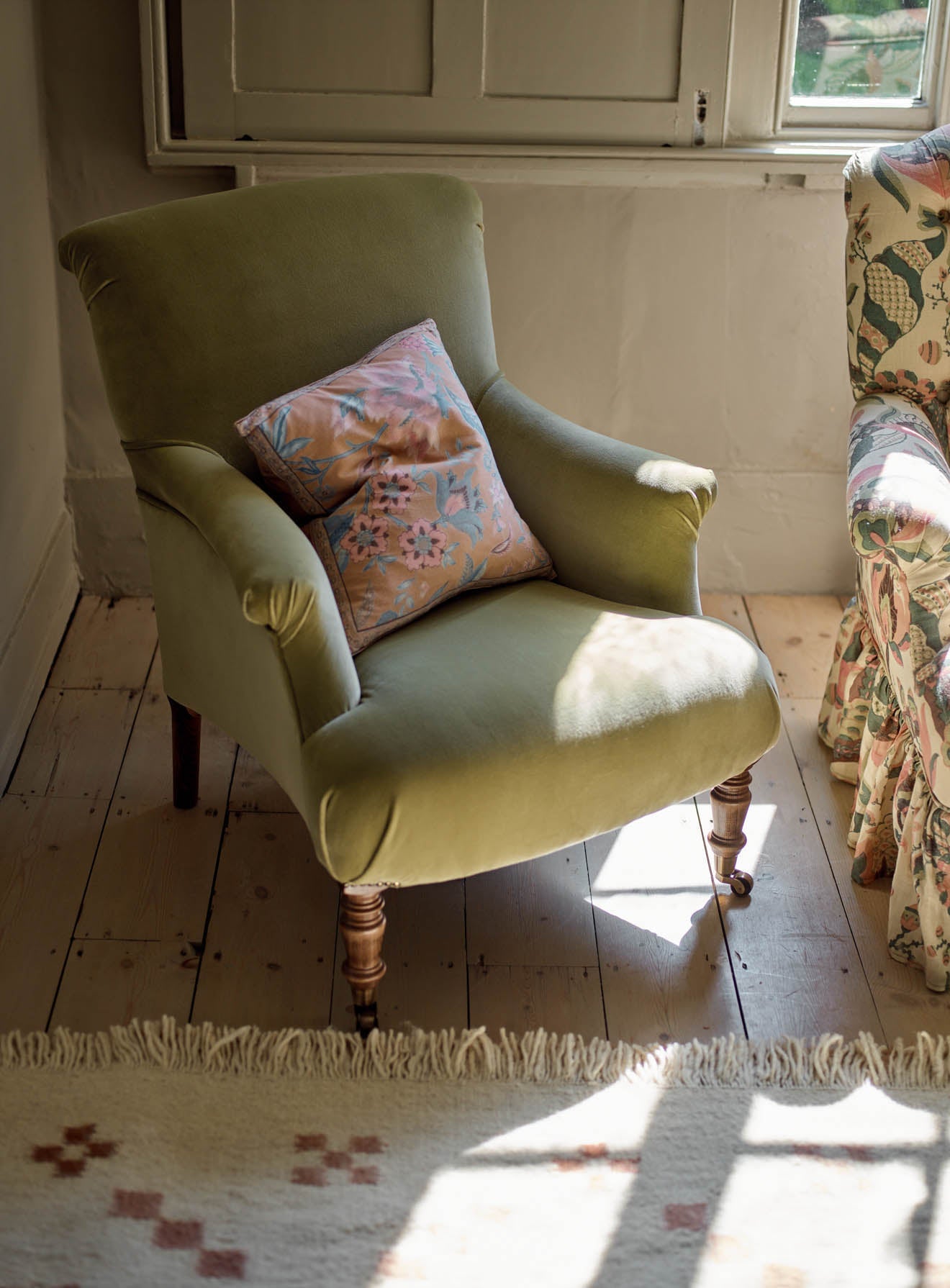 Fauteuil Finley, velours vert sauge
