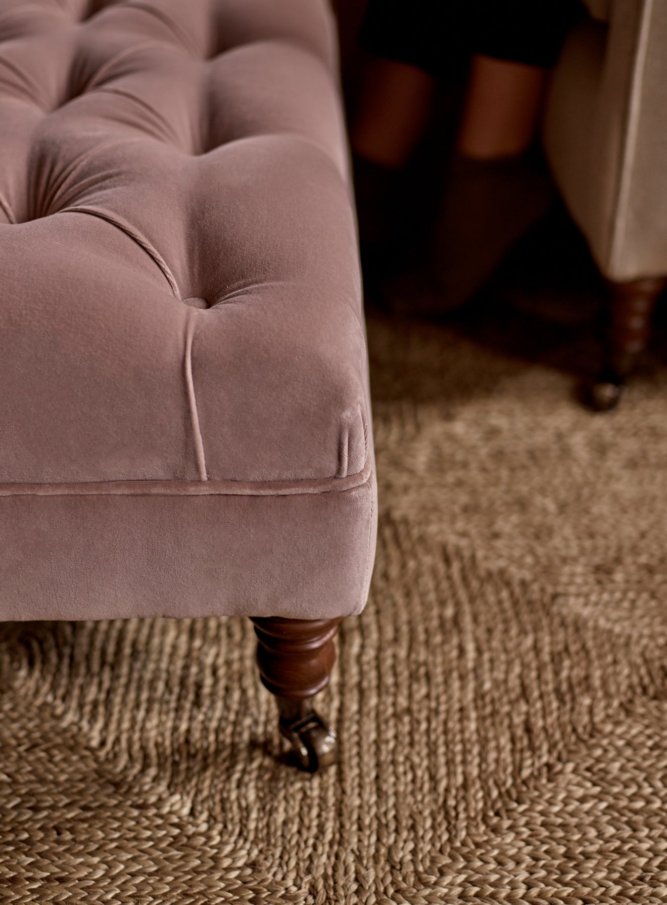 Ottoman Elbert, velours Clover