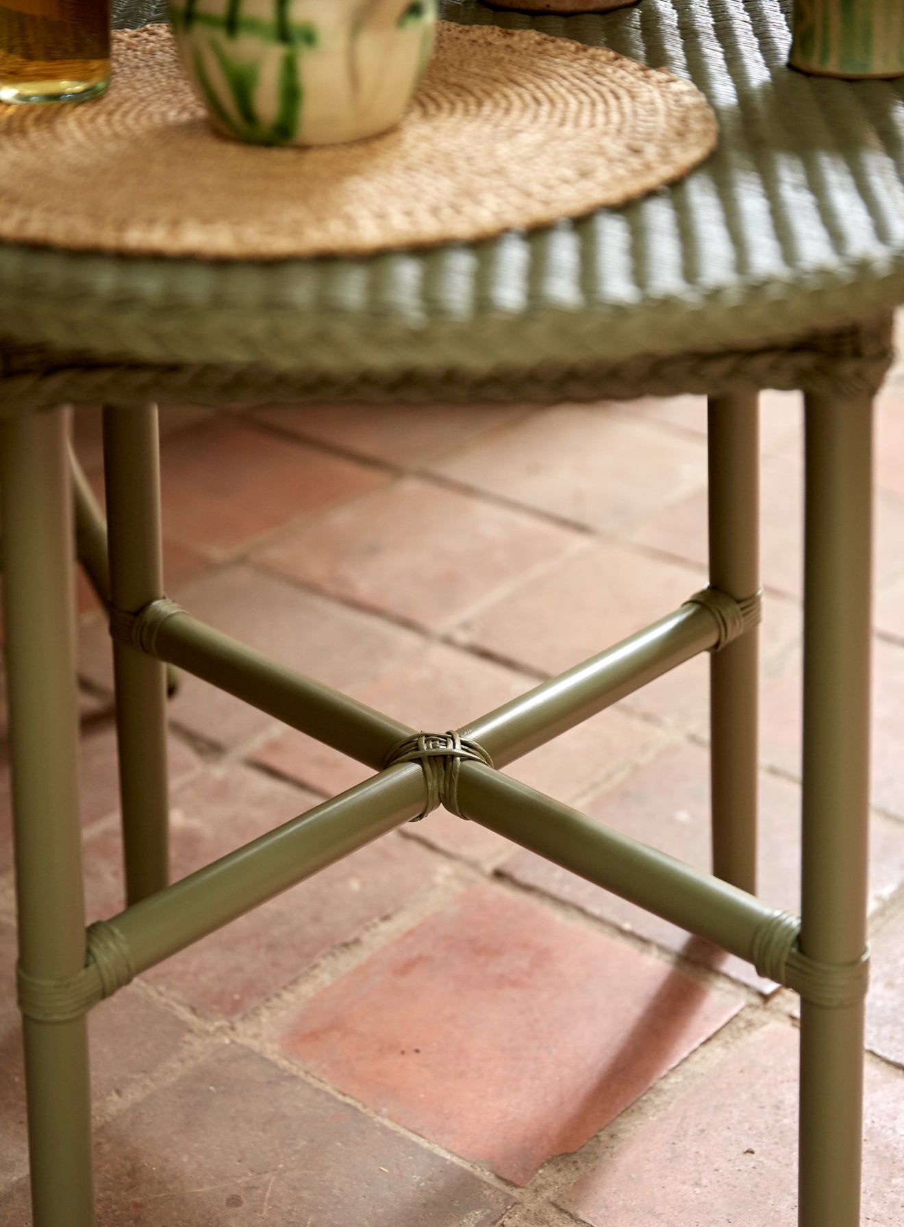 Table d'appoint en osier Ledbury Lloyd