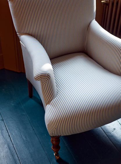 Fauteuil Finley, rayures bleues sur fond blanc