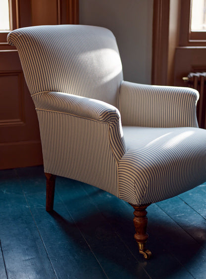 Fauteuil Finley, rayures bleues sur fond blanc